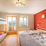 Haus Holzer